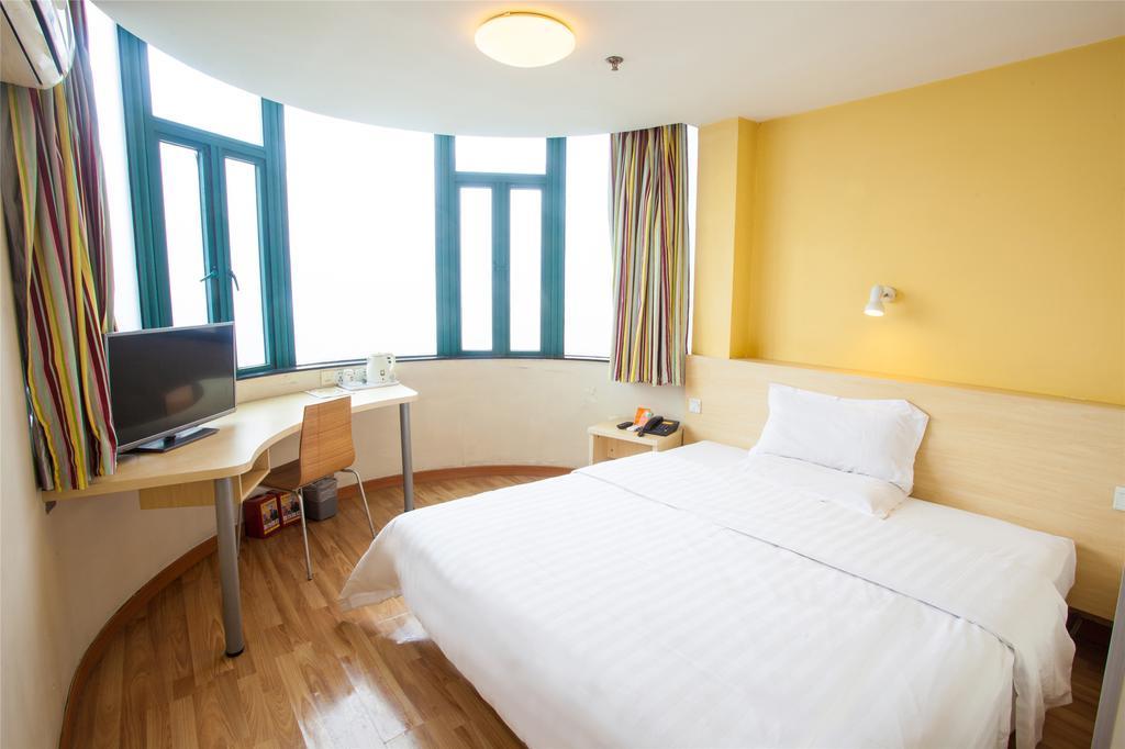 7Days Inn Beijing Liujiayao Station Exterior photo